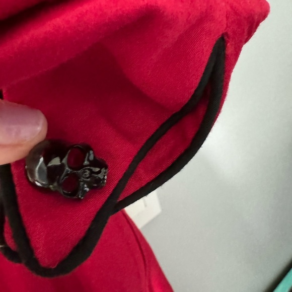 L Red Deadly Dames Haunted Housewives Dress- no belt NWT - Picture 5 of 6